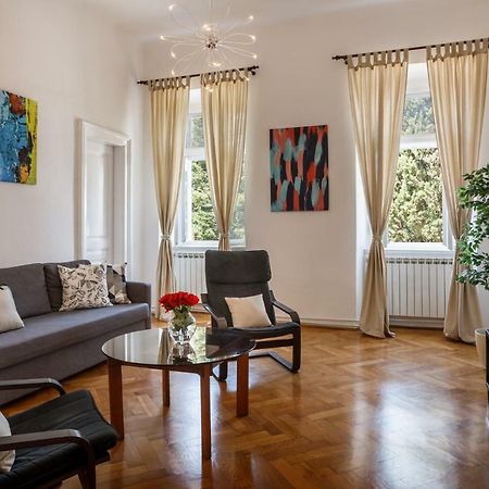 Amphitheatre Premium Apartment With Seaview Pula Ngoại thất bức ảnh
